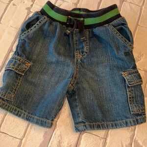 GYMBOREE shorts size 18-24 months